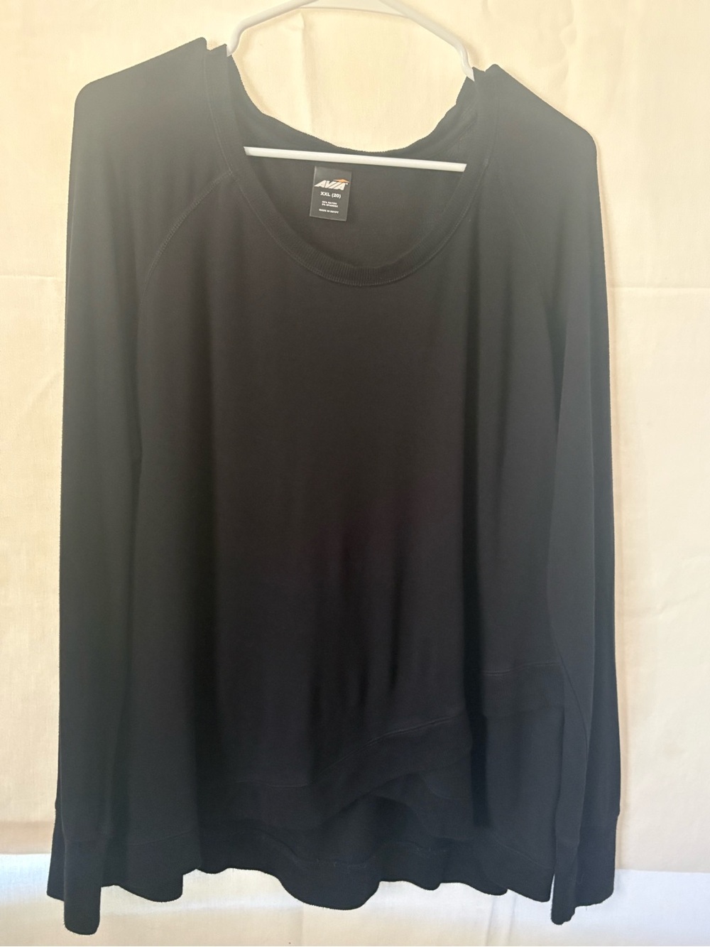 Avia Black Long-Sleeve Scoop Neck Sweatshirt